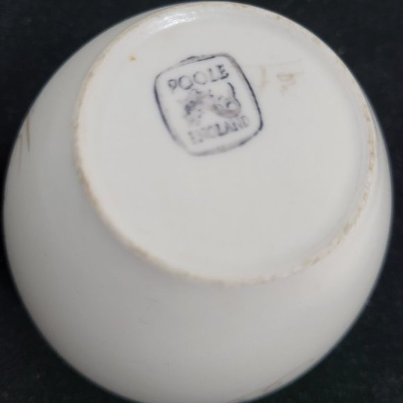 Vintage Poole of England Pottery Bowl - Picture 4 of 5